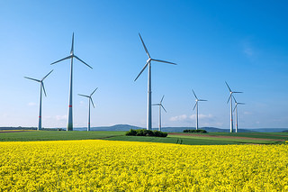 OZE odnawialne Źródła Energii wiatr energia wiatrowa